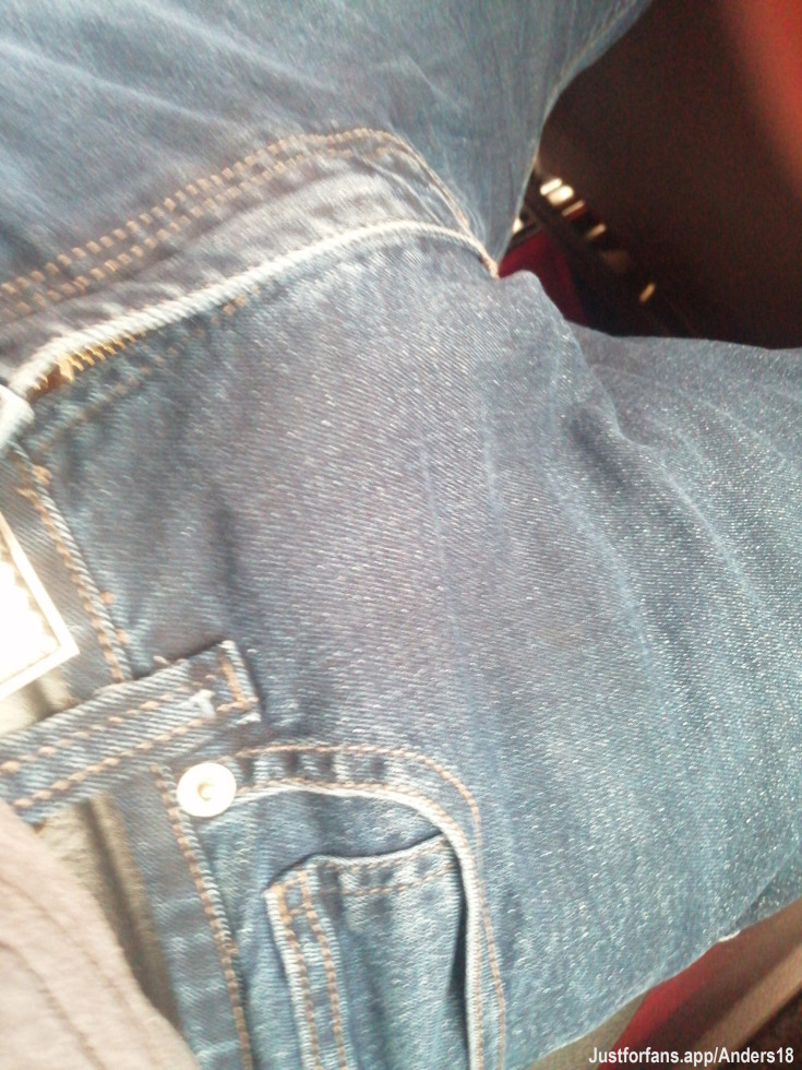 Que opinan quieren que le haga oral?
Leo comentarios 😋