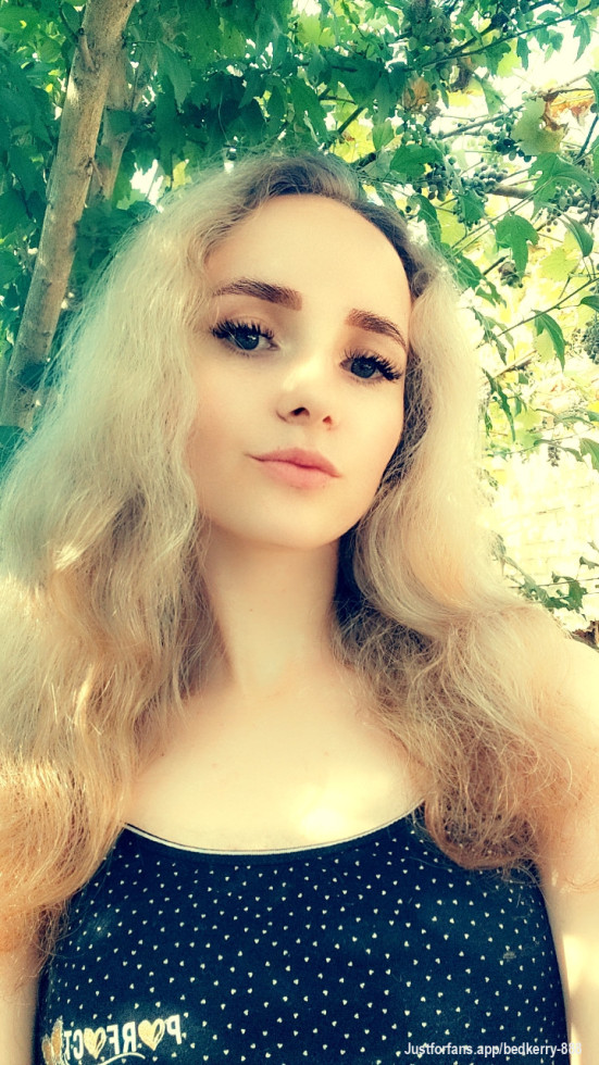 hi, my name is Karolina✨I love to send you hot photos and videos❤️‍🔥☺️I'm a little student and you're my teacher💦😏
Subscribe to me, content updates every week
Support me, I'm very shy and new, but I'll try my best for you🥺♥️