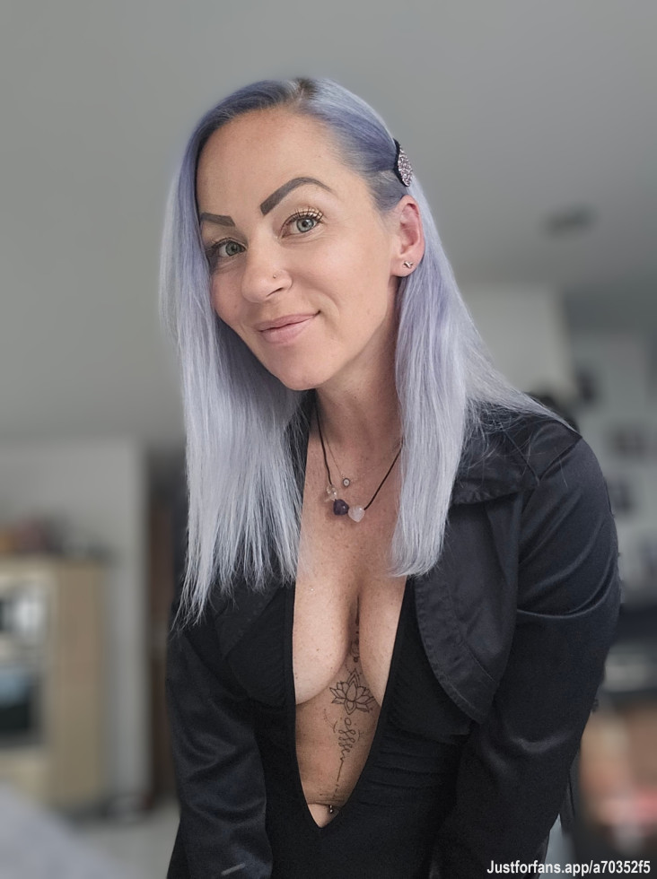 Buenos días a todos ;) hoy tengo día libre de trabajo 😍voy a tomar muchos fotos:) ustedes que hacen cuando están libres?