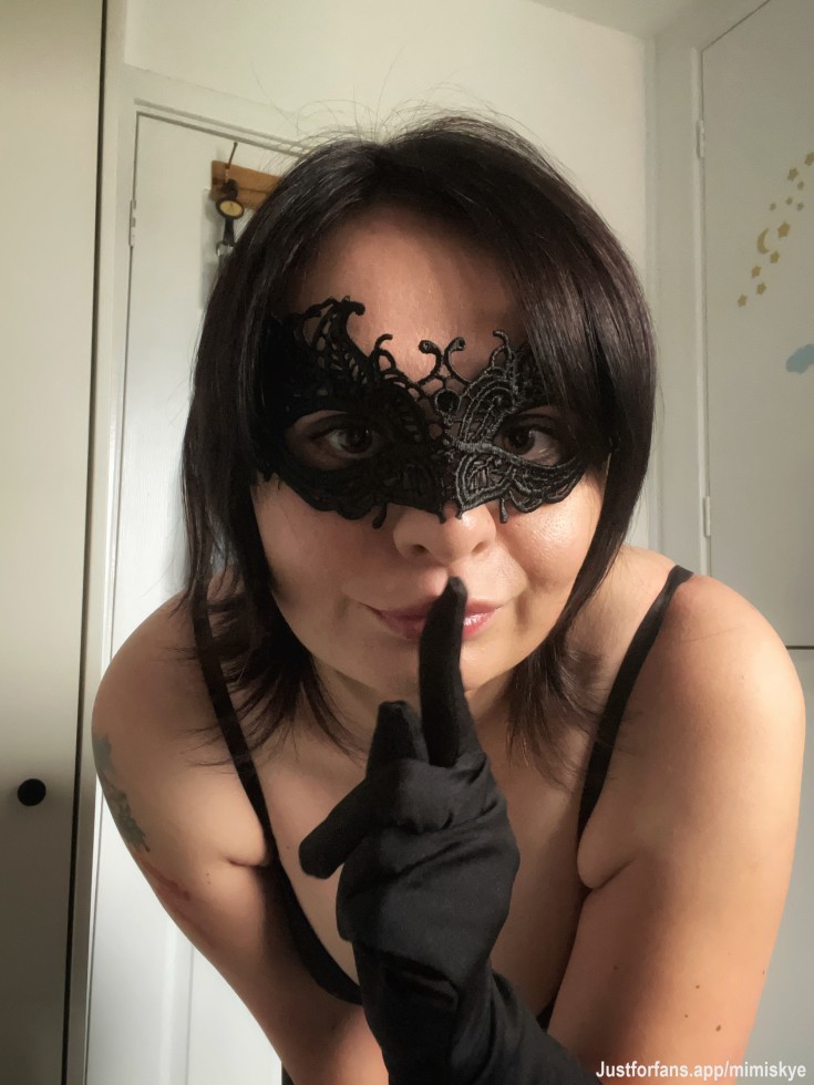 🖤 Don’t look for sensation. Look for experience. Only for those who see beyond the surface.