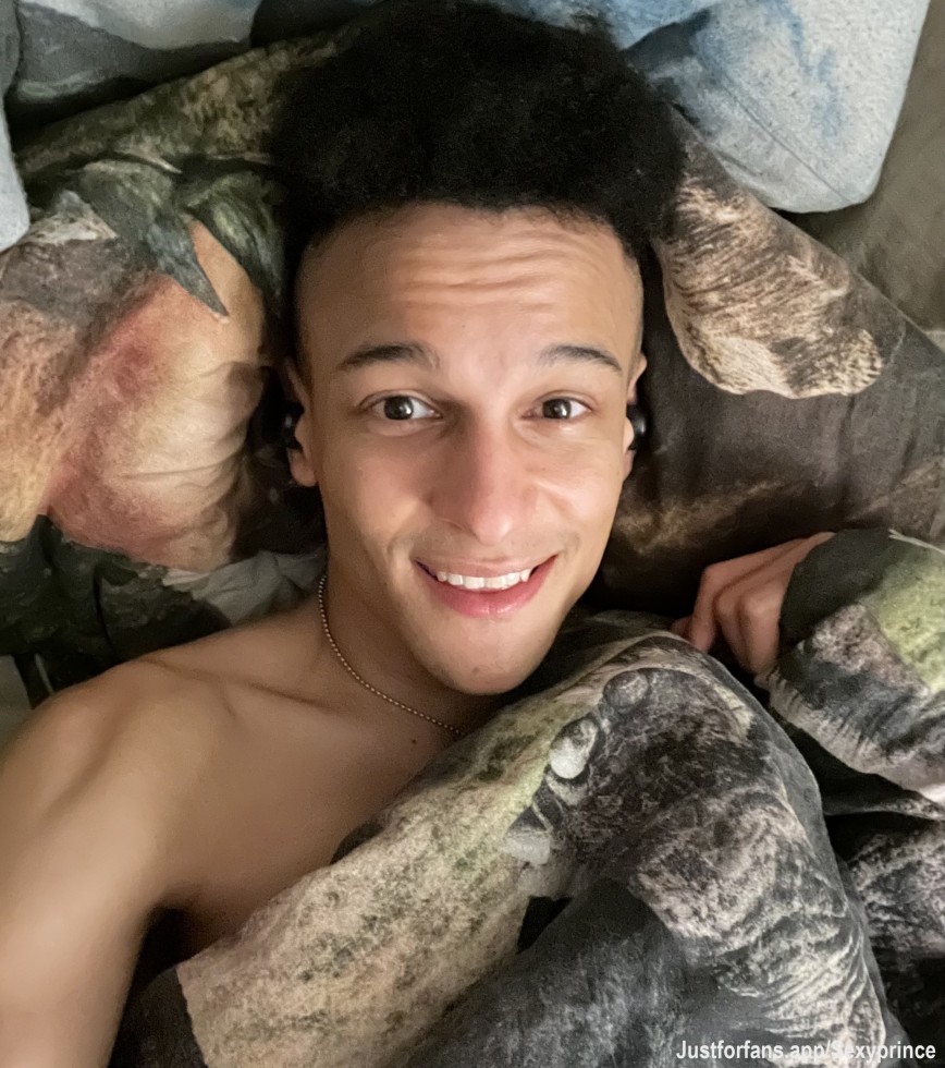 Gute Nacht meine lieben!💤💭
🔥ohne Decke für meine Abonenten🔥