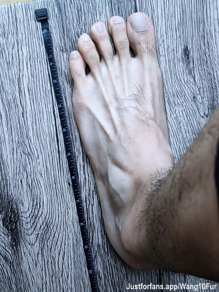 10-inch Asian feet, size report!