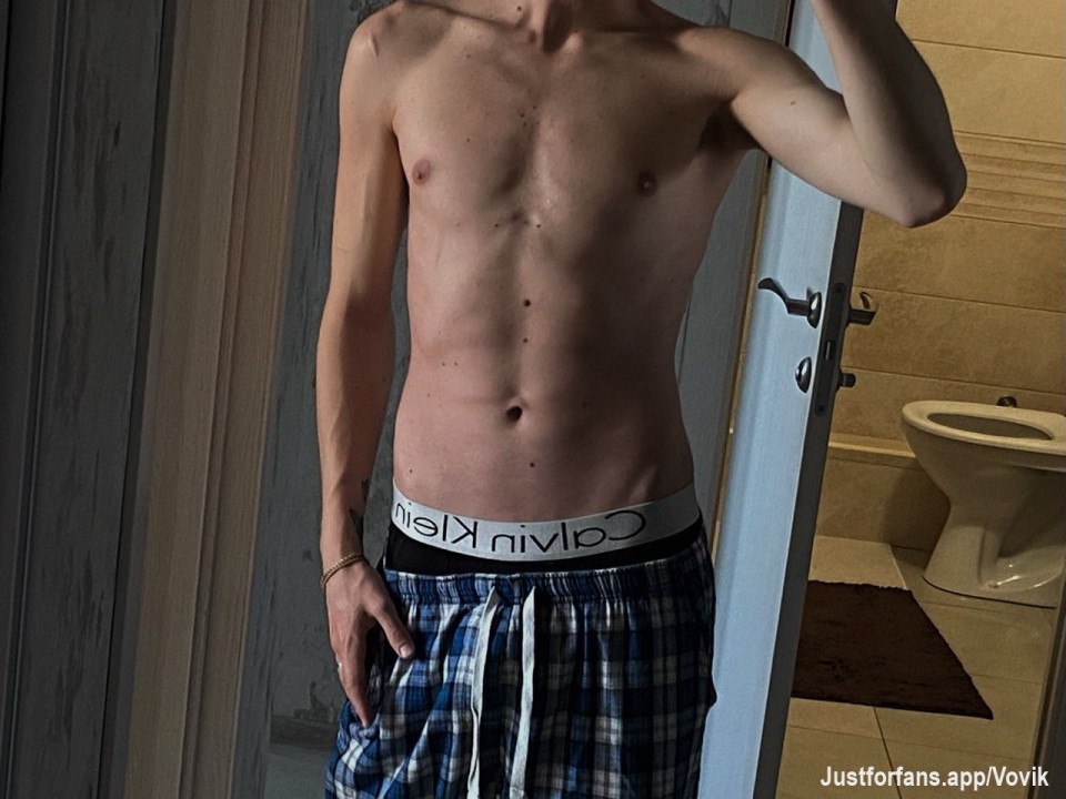 Do you want a solo porn video? 💪